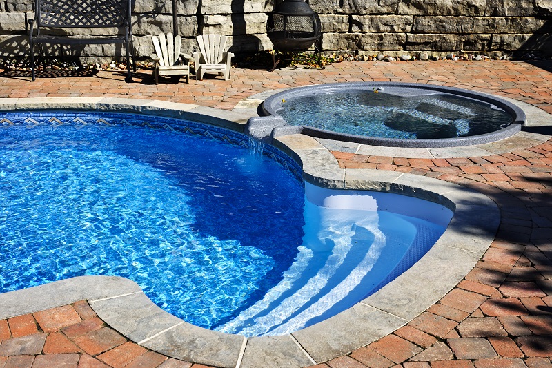 Advantages of Hiring the Perfect Swimming Pool Builders